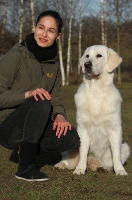 Beatrice Krist mit Golden Retriever Maybee